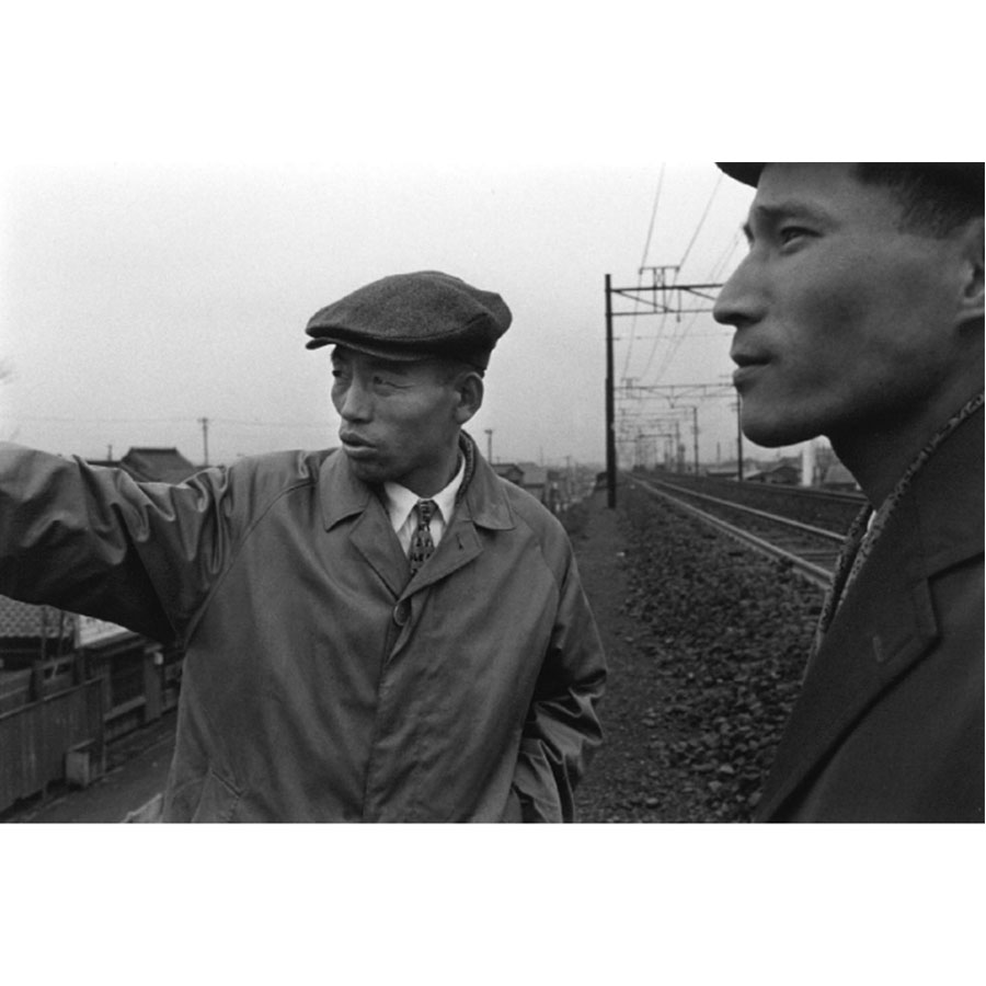 VOL-18 YW-Stakeout-037