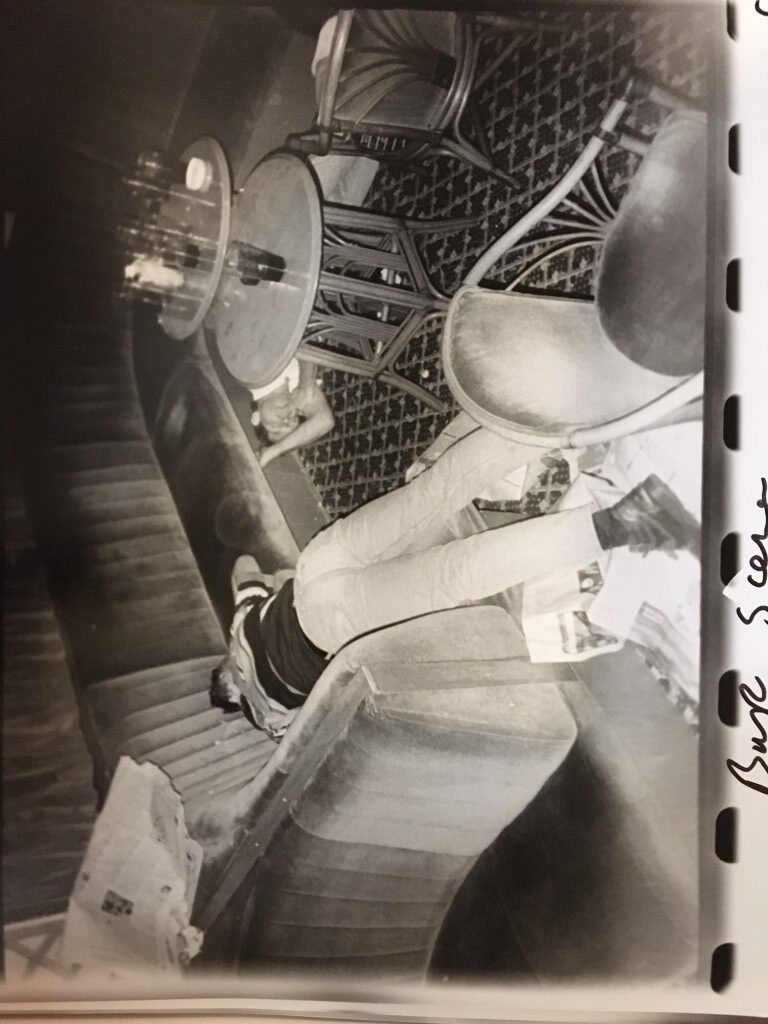 C SHAW NIGHT P VOL-33 16 1of15 bar scenes