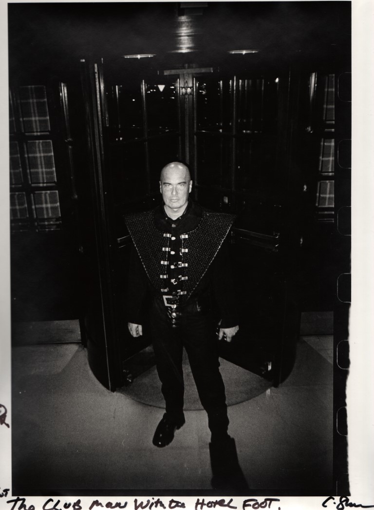 C SHAW NIGHT P VOL-33 46 2of15-mat the clubman with the hotel foot