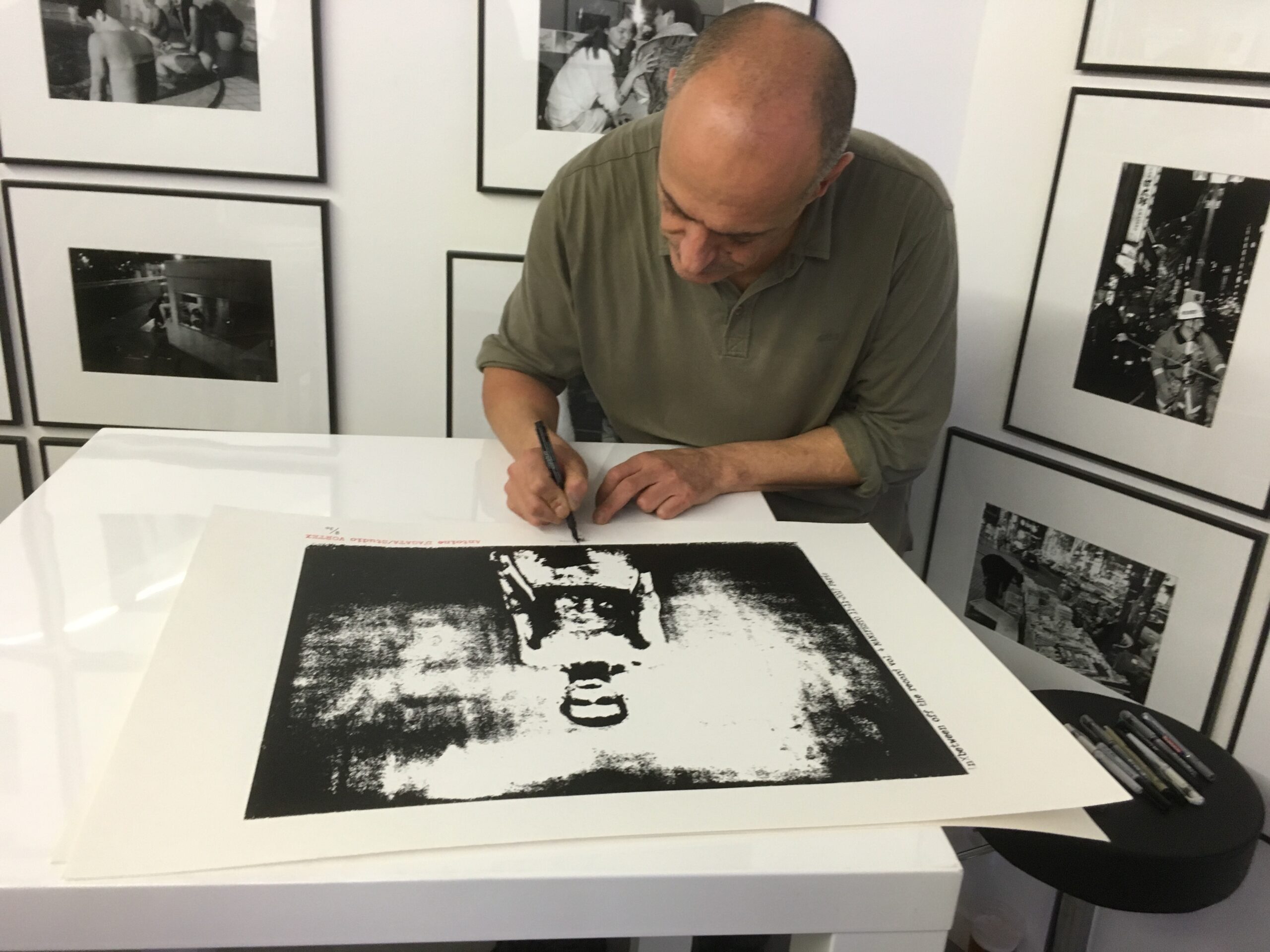 OFF REC VOL 4-PRINTSHOW-AGATA SILKSCREENS_ADG SIGNING SILKjpg-002