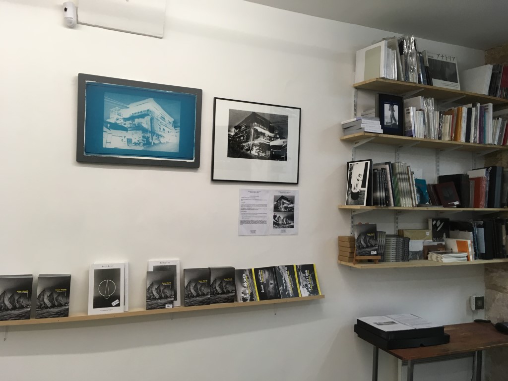 VOL-27-GALLRY WALLS-012