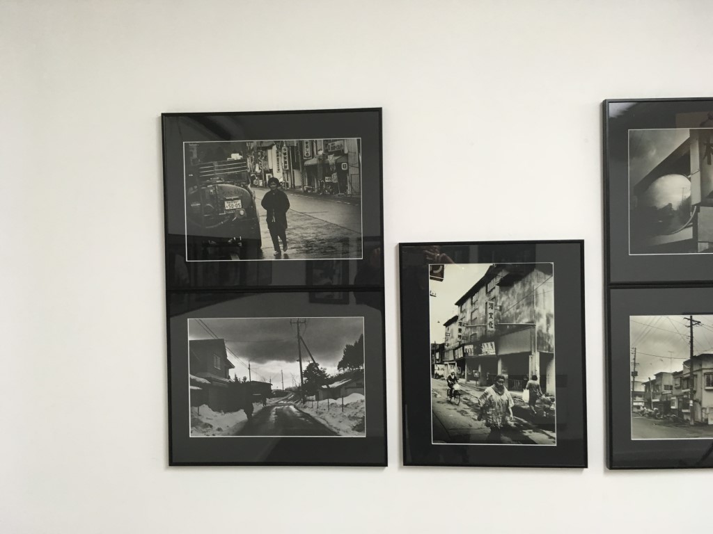 VOL-27-GALLRY WALLS-032