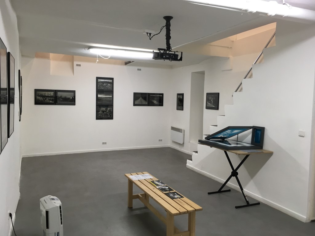 VOL-27-GALLRY WALLS-039