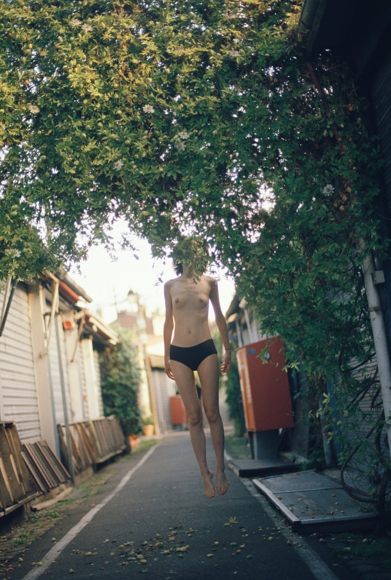 223_Amour Defendu- Jojo's Floating (2023)