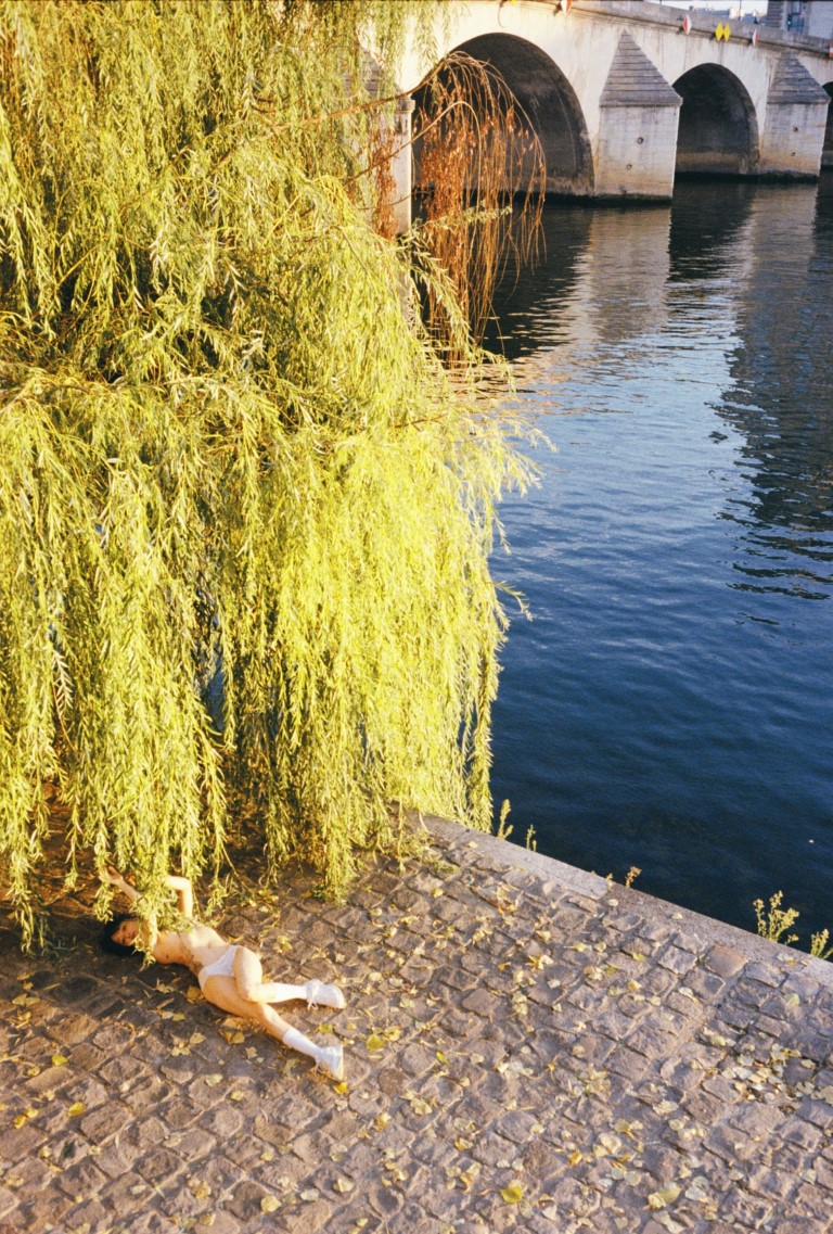 223_Amour Defendu_59574-000027-2023